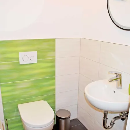 Apartment Zum Boddenstrand Mit Ka Gross Zicker