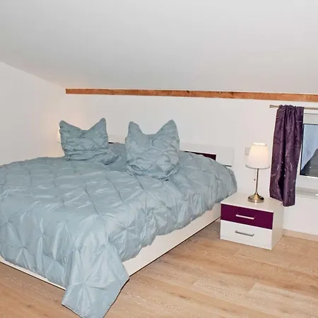 Zum Boddenstrand Mit Ka *