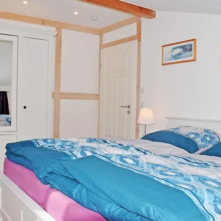 Apartment Zum Boddenstrand Mit Ka Gross Zicker